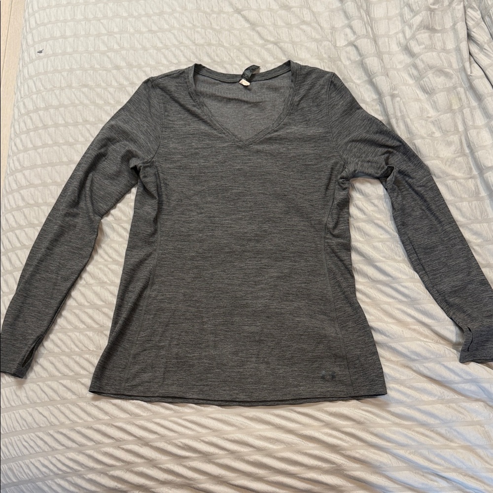 Women's Under Armour Gray Long Sleeve Top